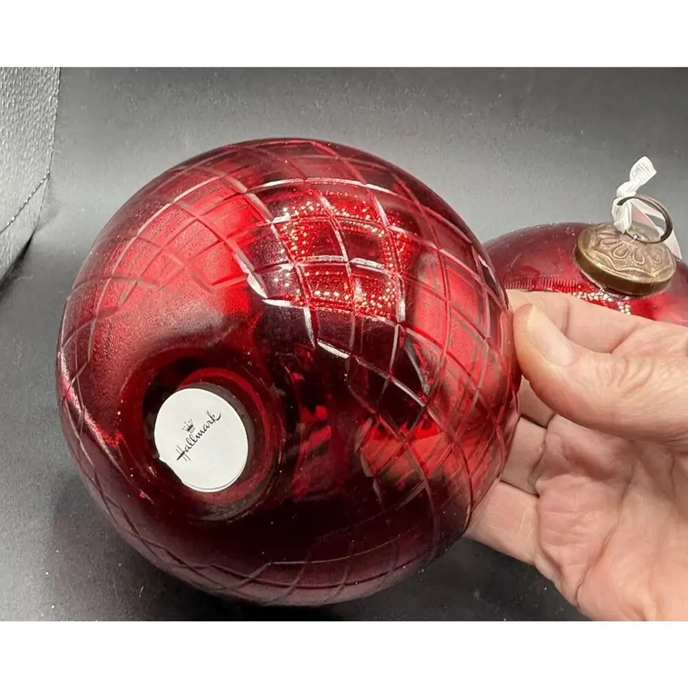New! Hallmark RED Mercury Glass Ball Ornament CANDLE Fresh Cut Pine Scent -44D